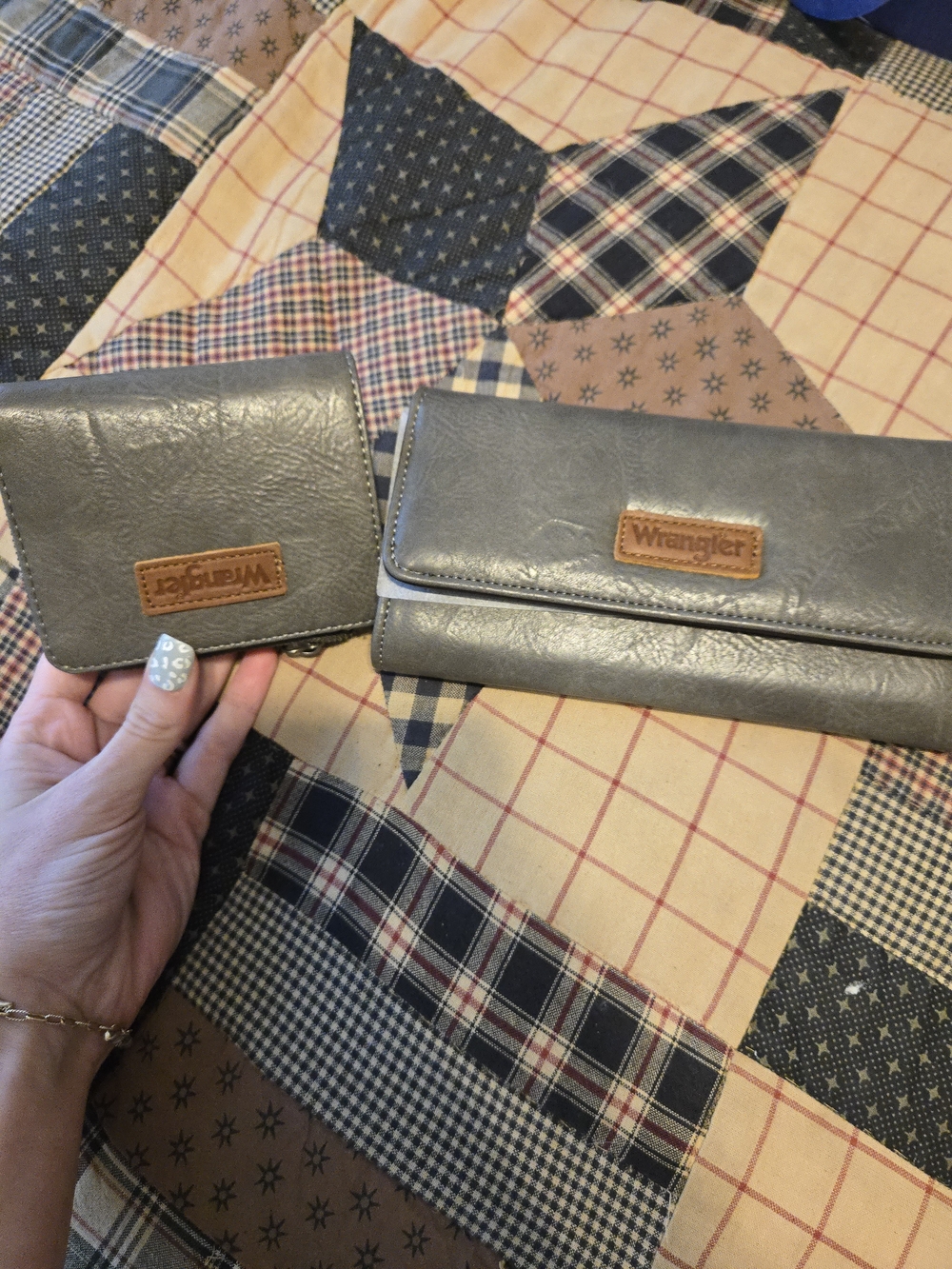 Wrangler Gray Faux Leather Wallet Set